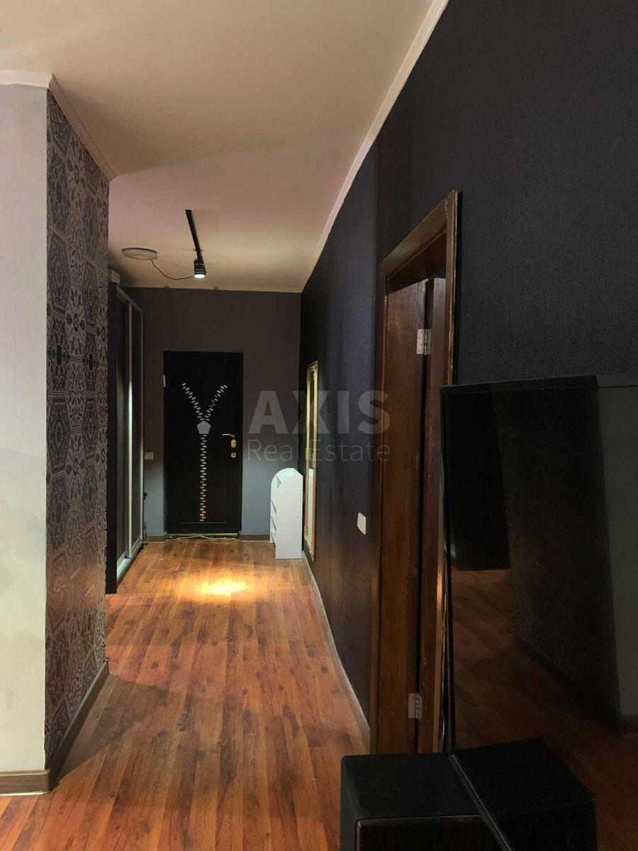 2k apartment pr-t Lesja Kurbasa 5В5