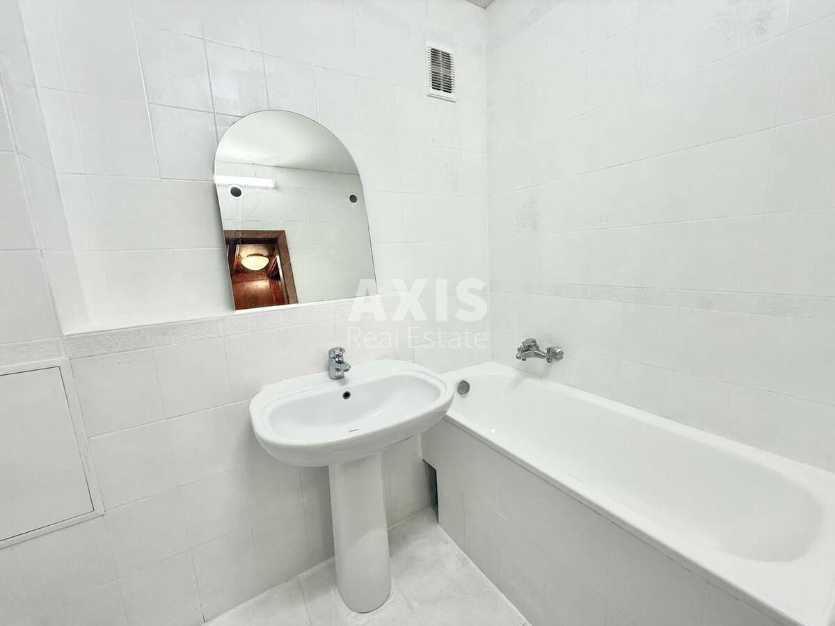 2k apartment uzv. Pechers'kyj 84