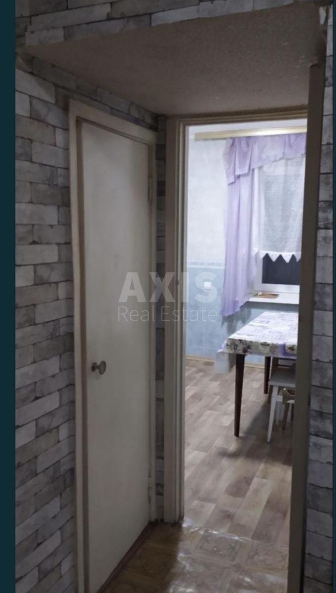 1k apartment vul. Bratyslavs'ka 150