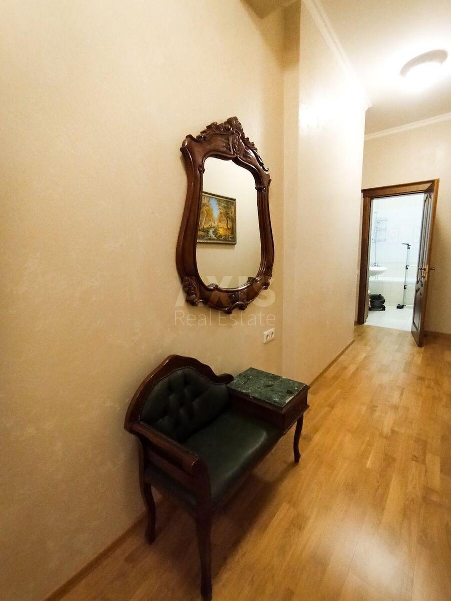 3k apartment vul. Jevgena Konoval'cja 44А4