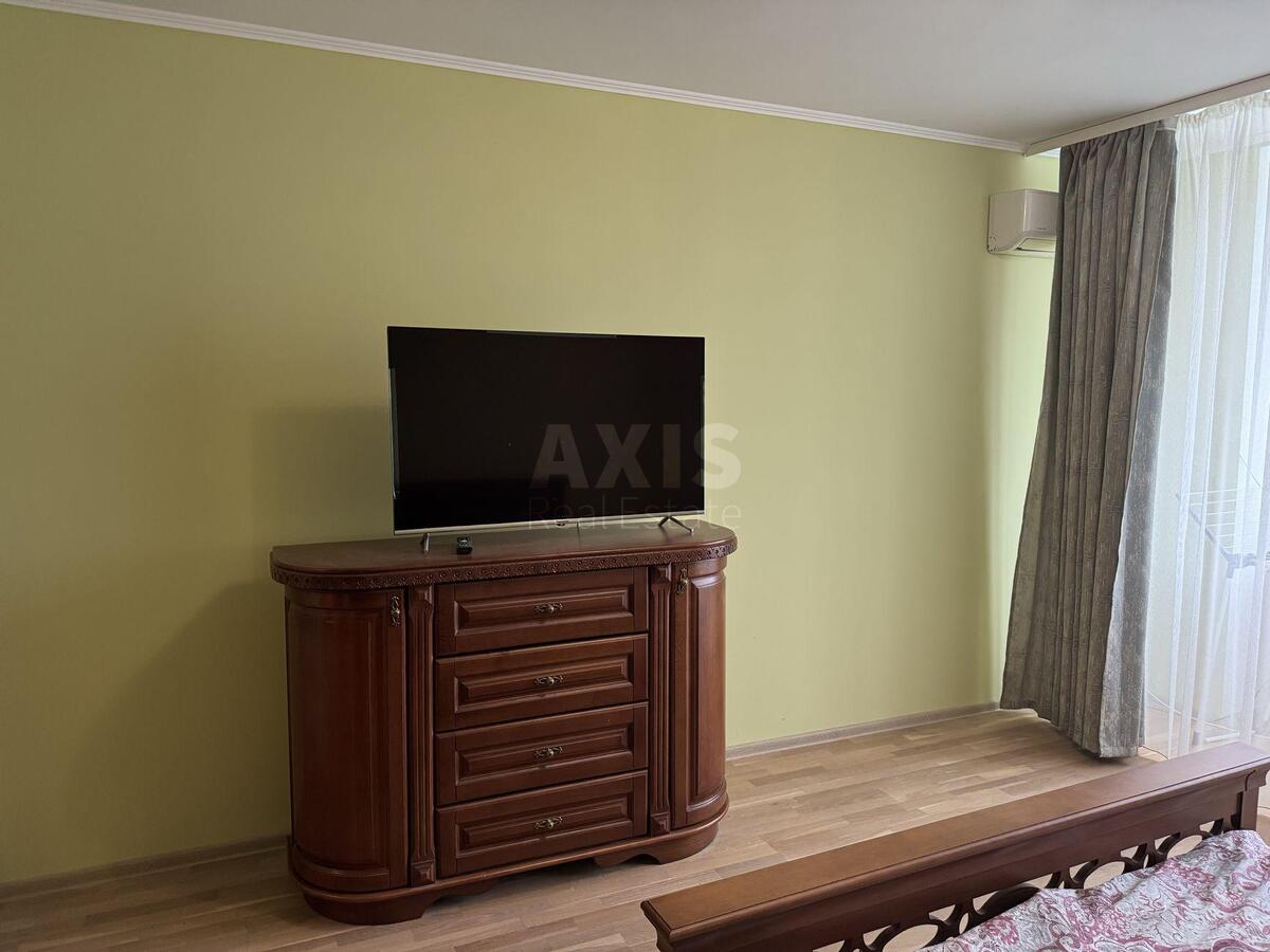 1k apartment vul. Lypkivs'kogo Vasylja Mytropolyta 37В3