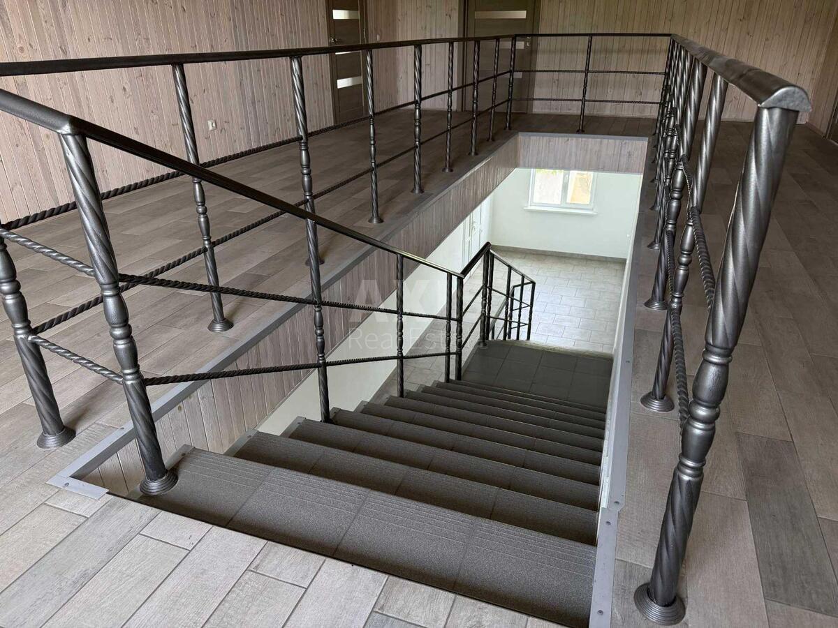 Office vul. Laureats'ka 8, 600m26005611