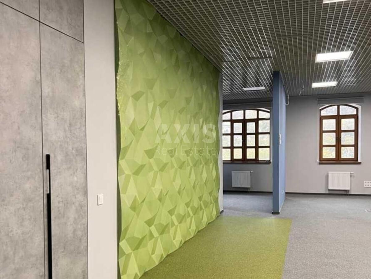 Office vul. Verhnij Val 10, 110m21