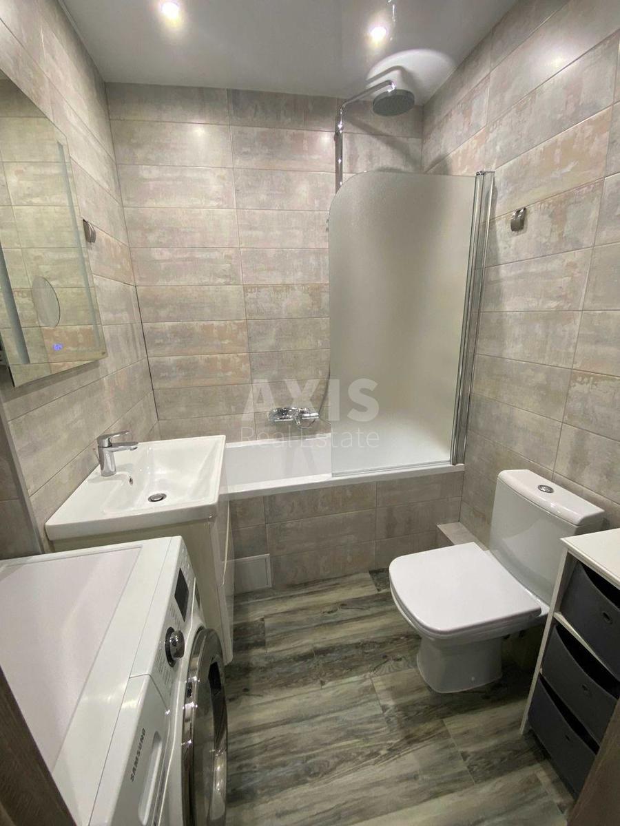 1k apartment vul. Myhajla Maksymovycha 3Г3