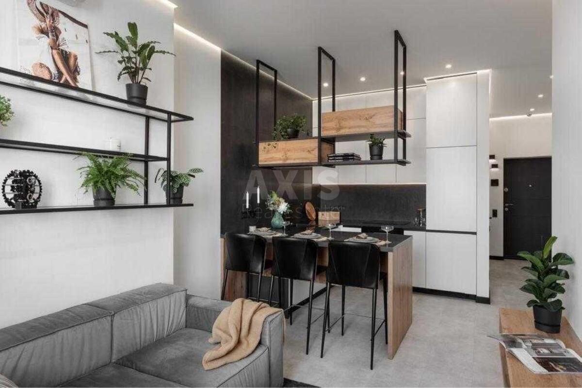 2к квартира ул. Михаила Максимовича 32