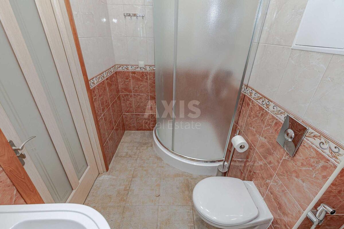 2k apartment vul. Shovkovychna 13/25652817
