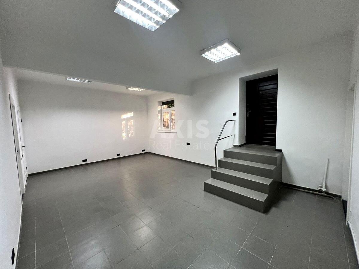 Office vul. Kyrylivs'ka 118/2, 110m2611960