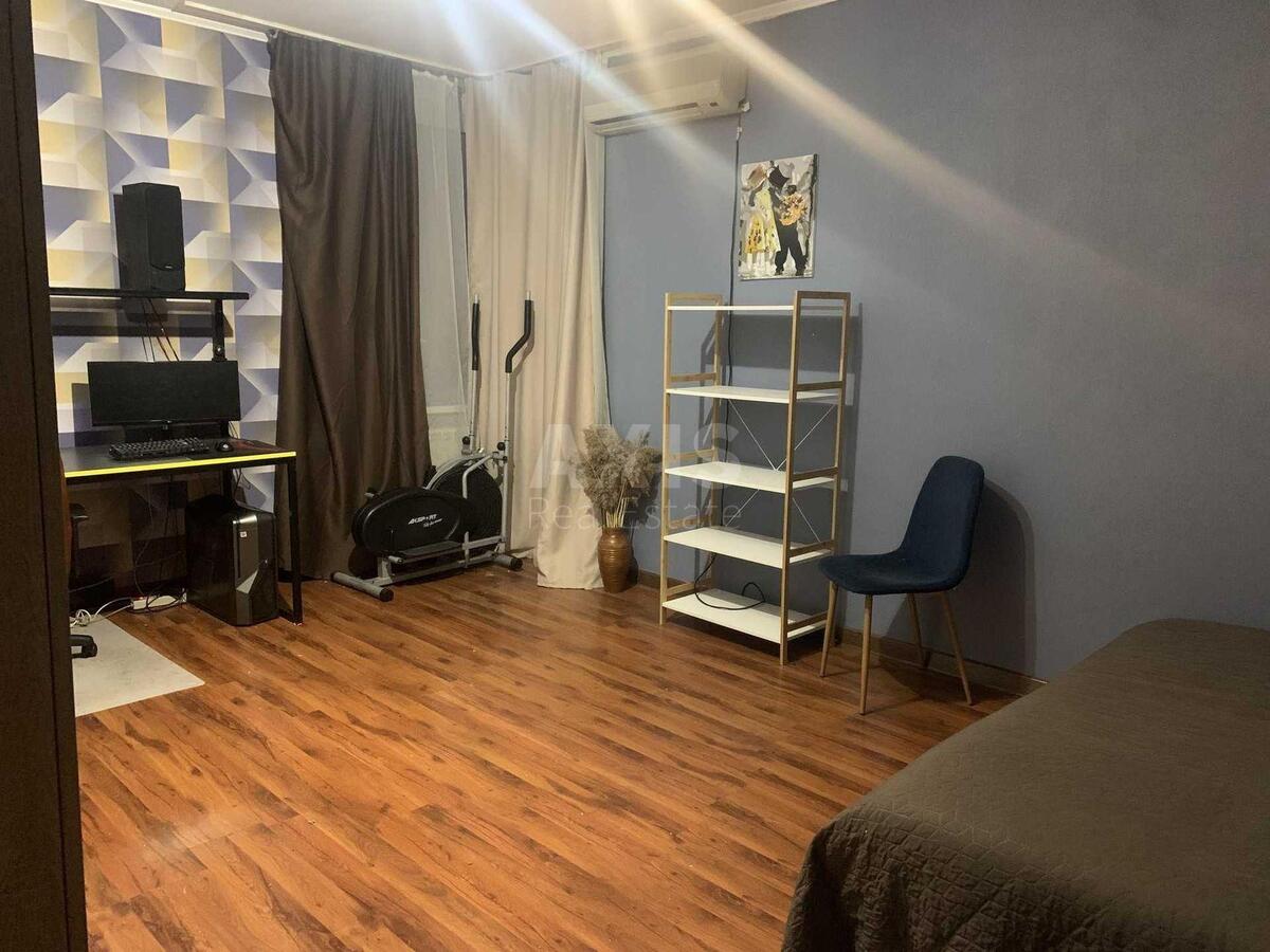 2k apartment pr-t Lesja Kurbasa 5В2
