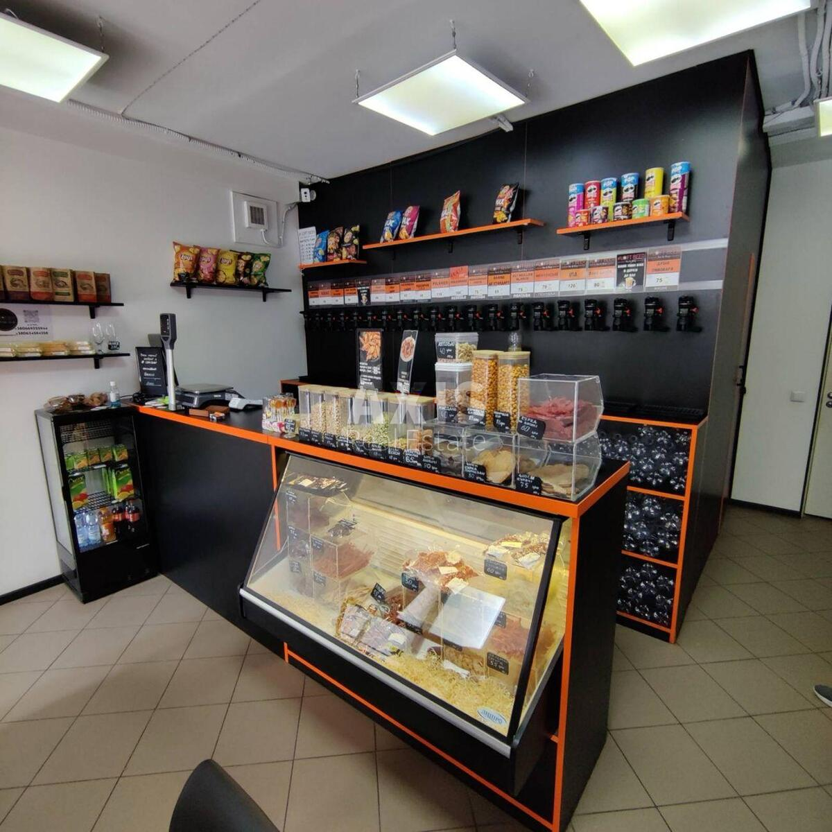 Объект торговли ул. Антоновича 125В, 50м2568355