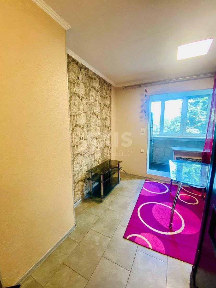 1k apartment vul. Kiprianova Akademika 43