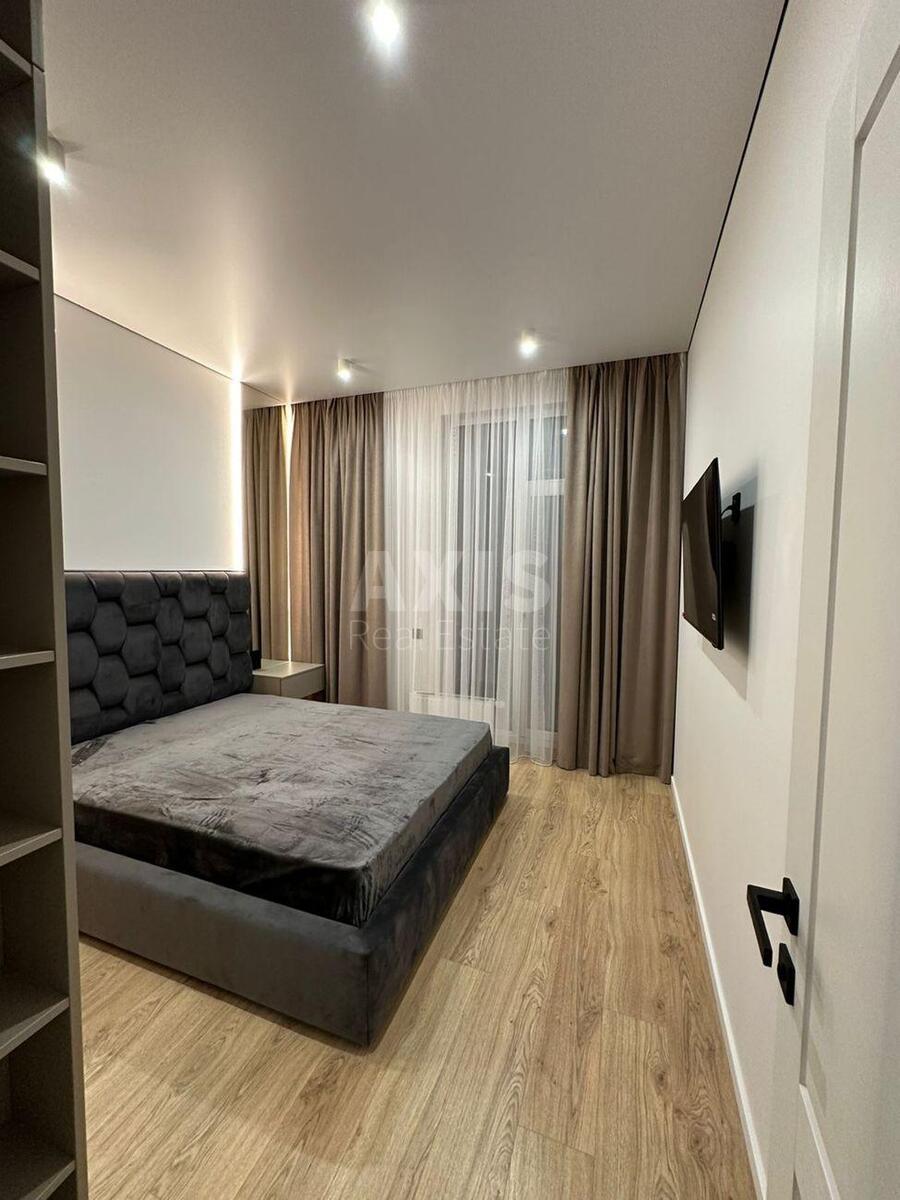 1k apartment vul. Bul'varno-Kudrjavs'ka 17Б2
