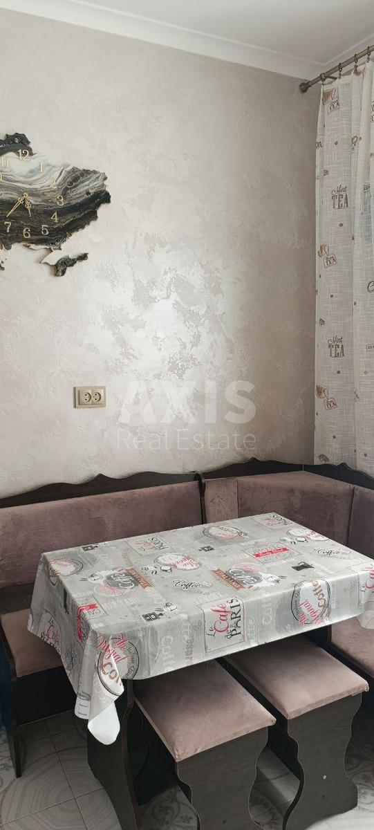 2k apartment vul. Krushel'nyc'koi' Solomii' 30