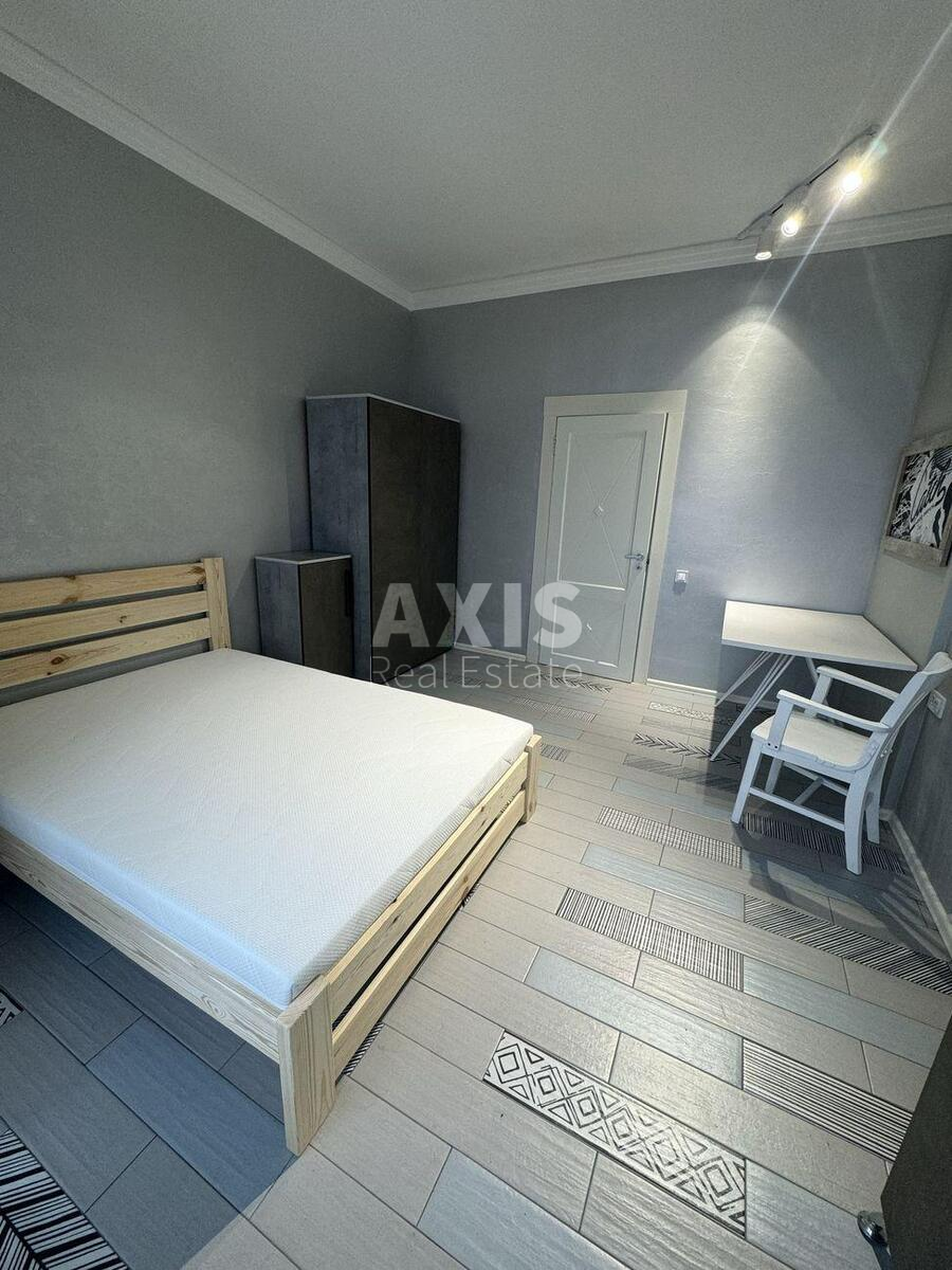 4k apartment vul. Kyrylo-Mefodii'vs'ka 2564335