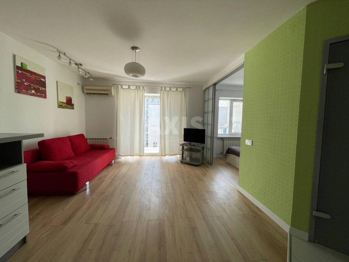 1k apartment vul. Saksagans'kogo 72