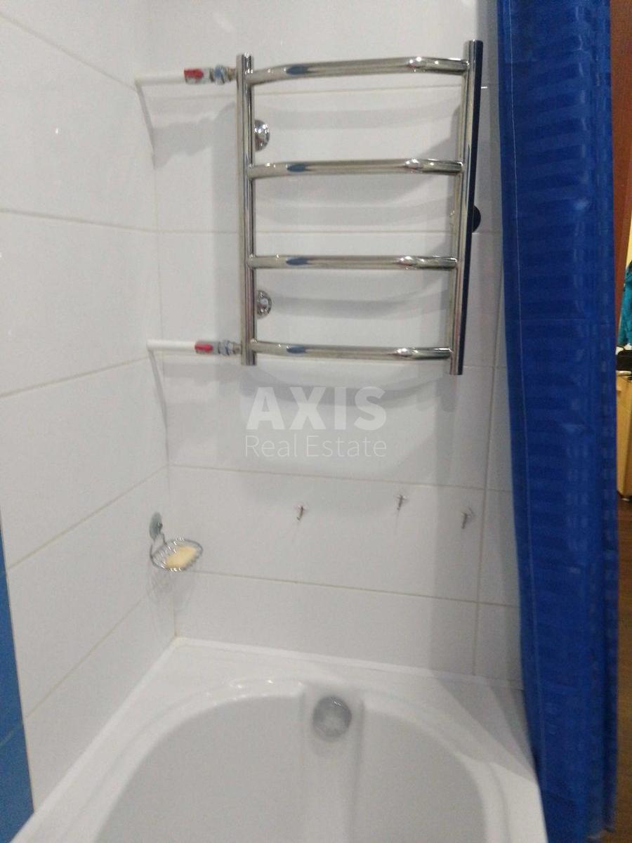 3k apartment vul. Zdolbunivs'ka 1318