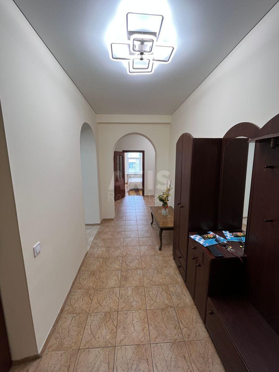 3k apartment vul. Kondratjuka Jurija 18А5790610
