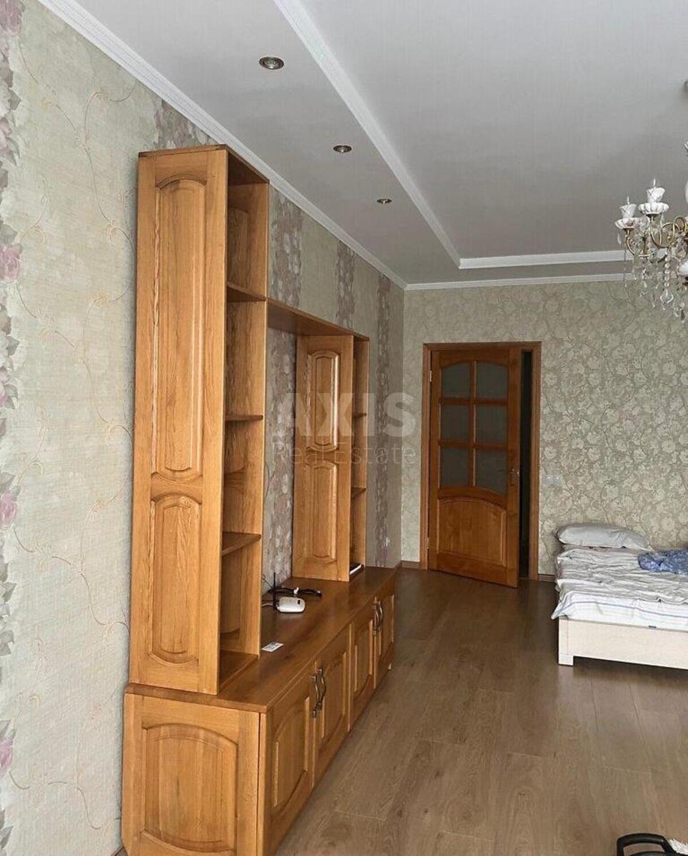 1k apartment vul. Olevs'ka 92