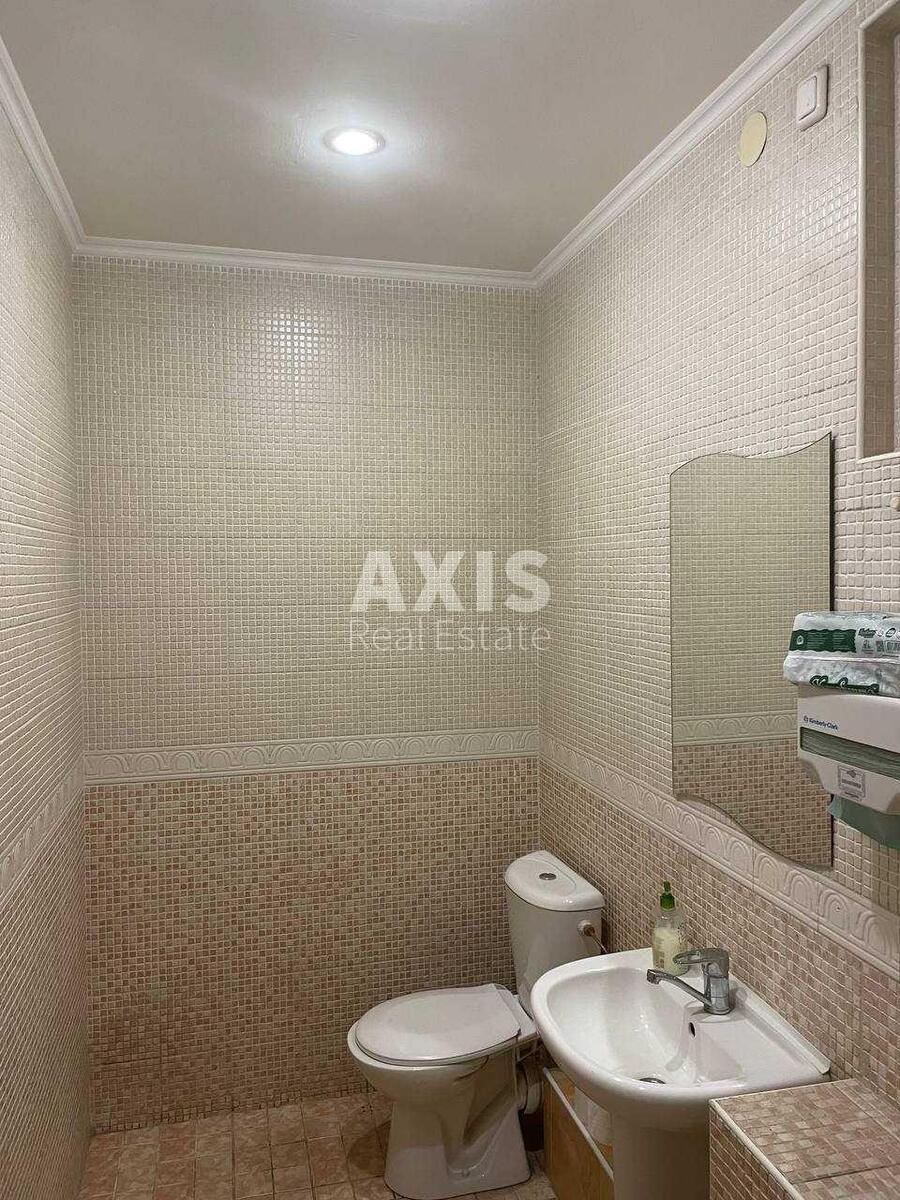 Office vul. Kostjantynivs'ka 2А, 55m22