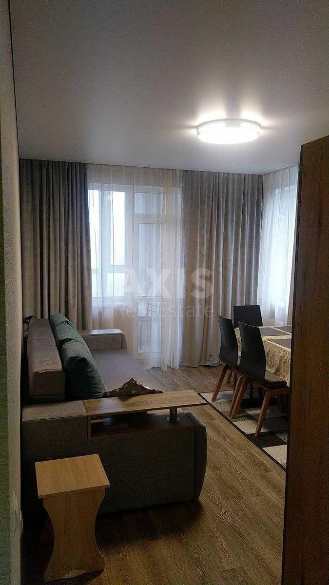 3k apartment vul. Kustanajs'ka 130