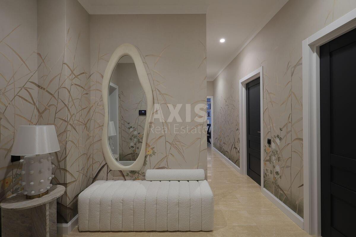 3k apartment vul. Dragomyrova Myhajla 19Б2