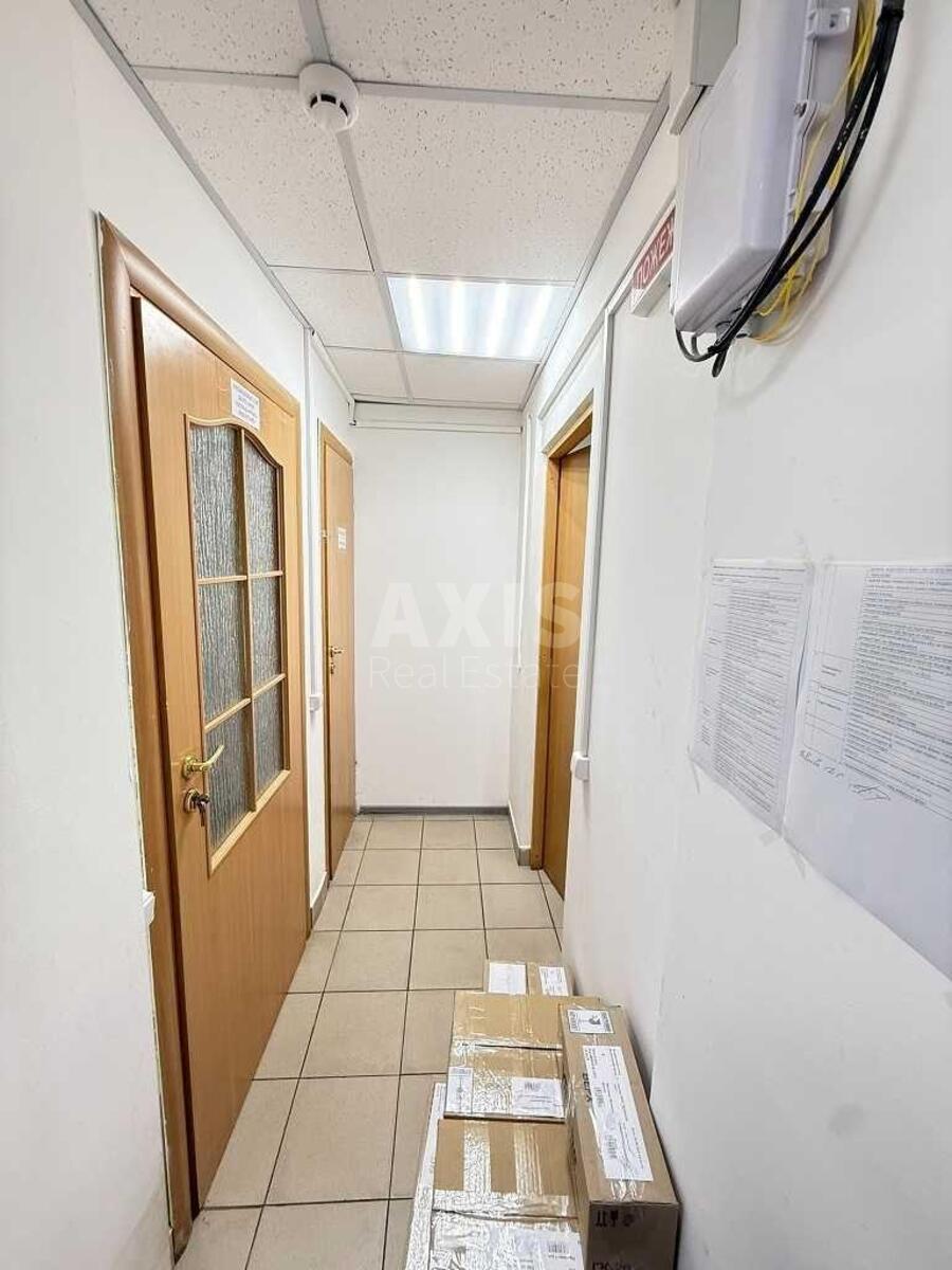 Объект торговли ул. Соломенская 36, 55м2587079