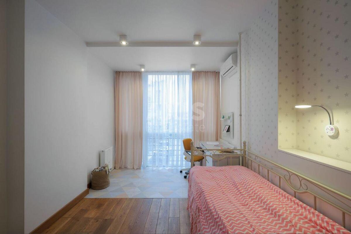 3k apartment vul. Metrologichna 109А0
