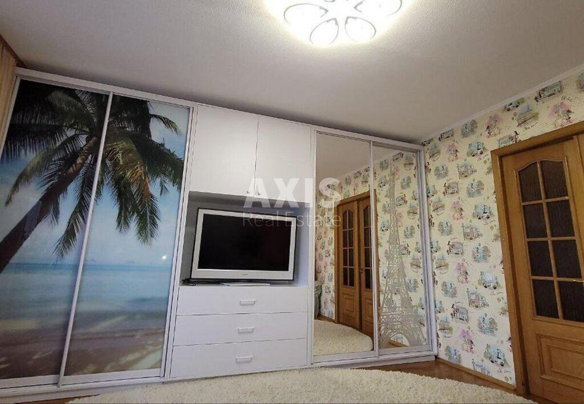 4k apartment vul. Saljutna 4А569395