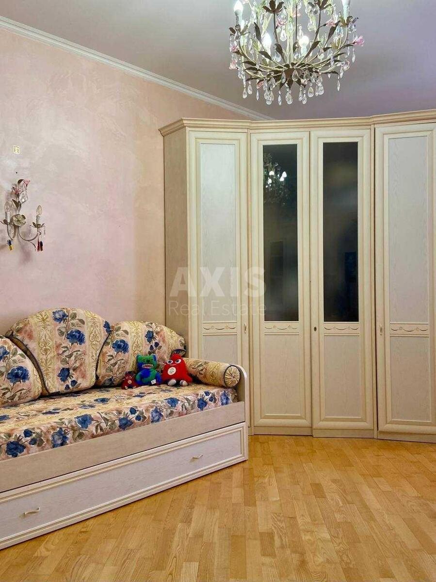 3k apartment vul. Jevgena Konoval'cja 36Б8