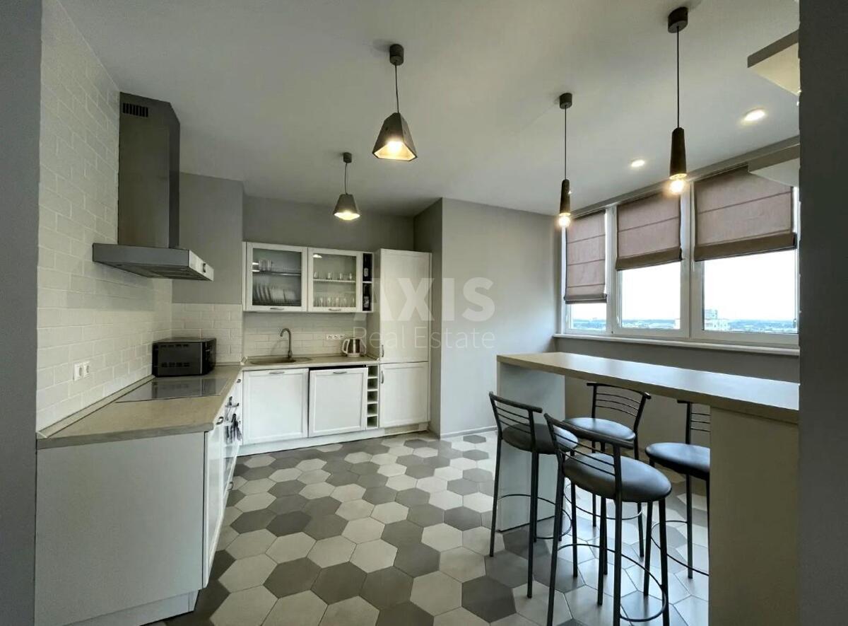 2k apartment vul. Yulia Zdanovska 50/2