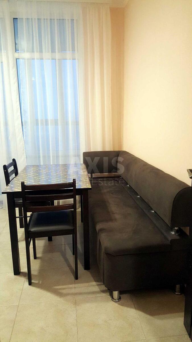 1k apartment pr-t Peremogy 67596871