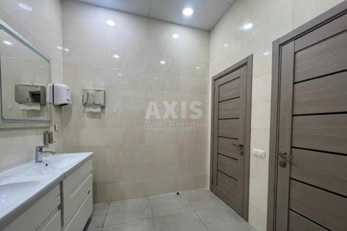 Office vul. Dilova 2Б, 310m25