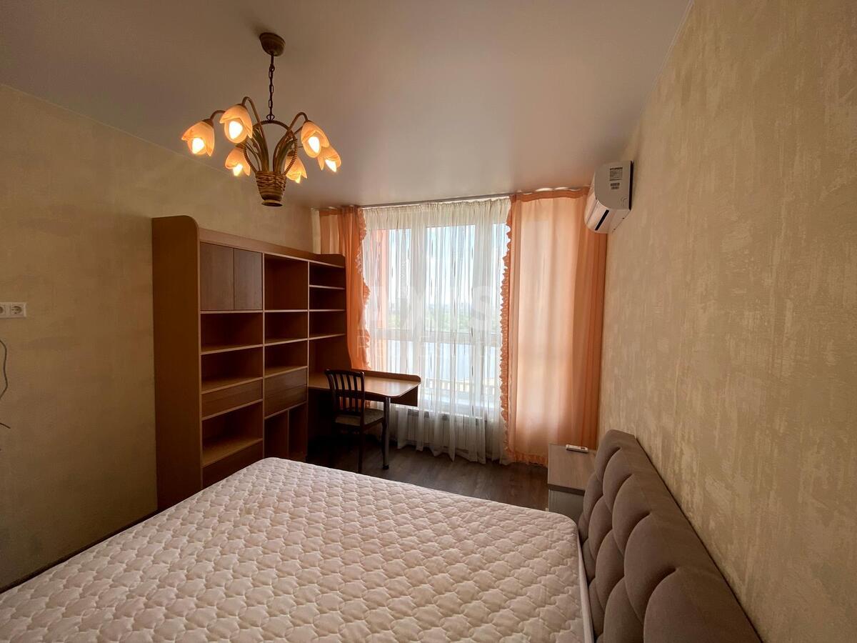 1к квартира пр-т Бандеры Степана 32Д597262