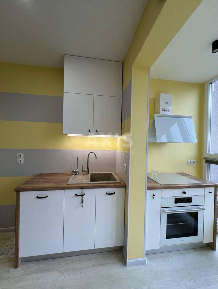 2k apartment vul. Nekrasova 10А