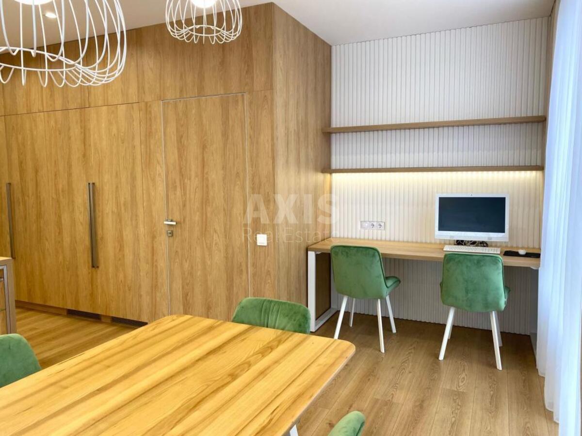 4k apartment vul. Zarichna 166