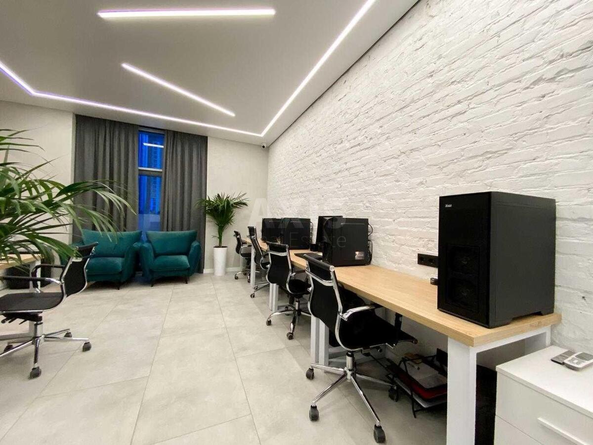 Office vul. Andriya Verkhohlyada 19А, 82m2640823