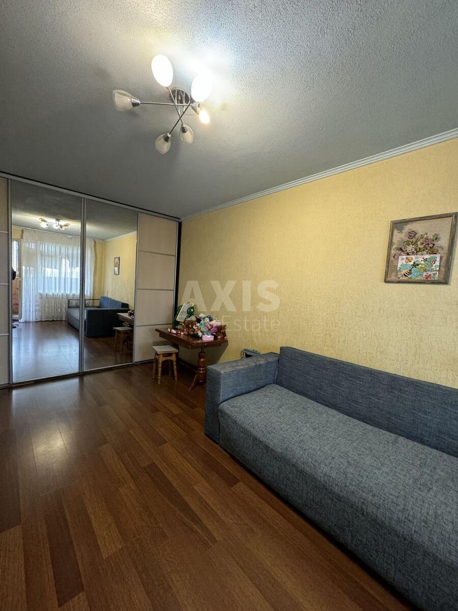 2k apartment vul. Pryrichna 5557312