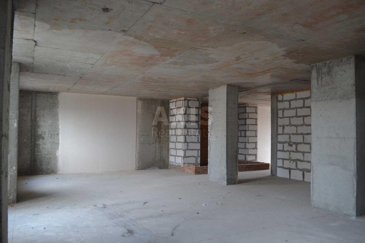 3k apartment vul. Dragomyrova Myhajla 4Б2