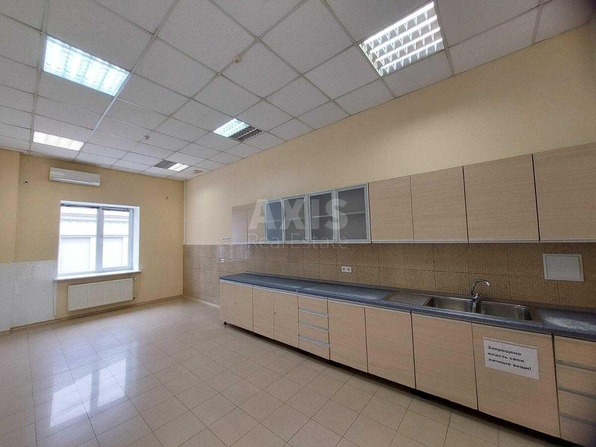 Office vul. Horyva 55Б, 850m2568989