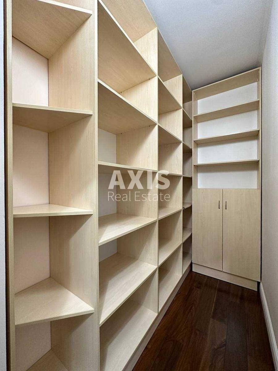 4k apartment vul. Bul'varno-Kudrjavs'ka 365