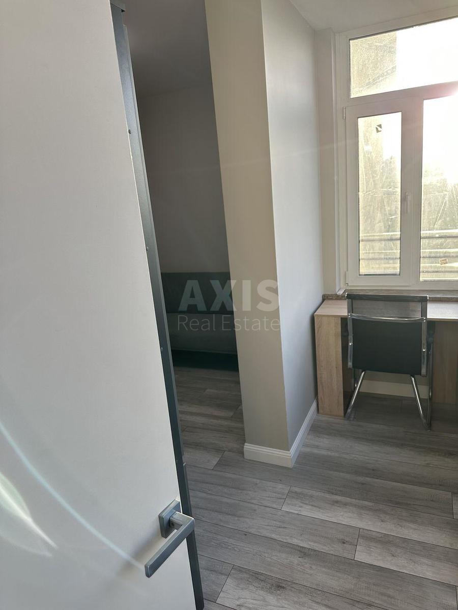 1k apartment vul. Lypkivs'kogo Vasylja Mytropolyta 37Б4
