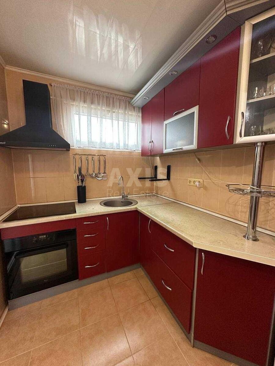 1k apartment vul. Novopyrogivs'ka 21