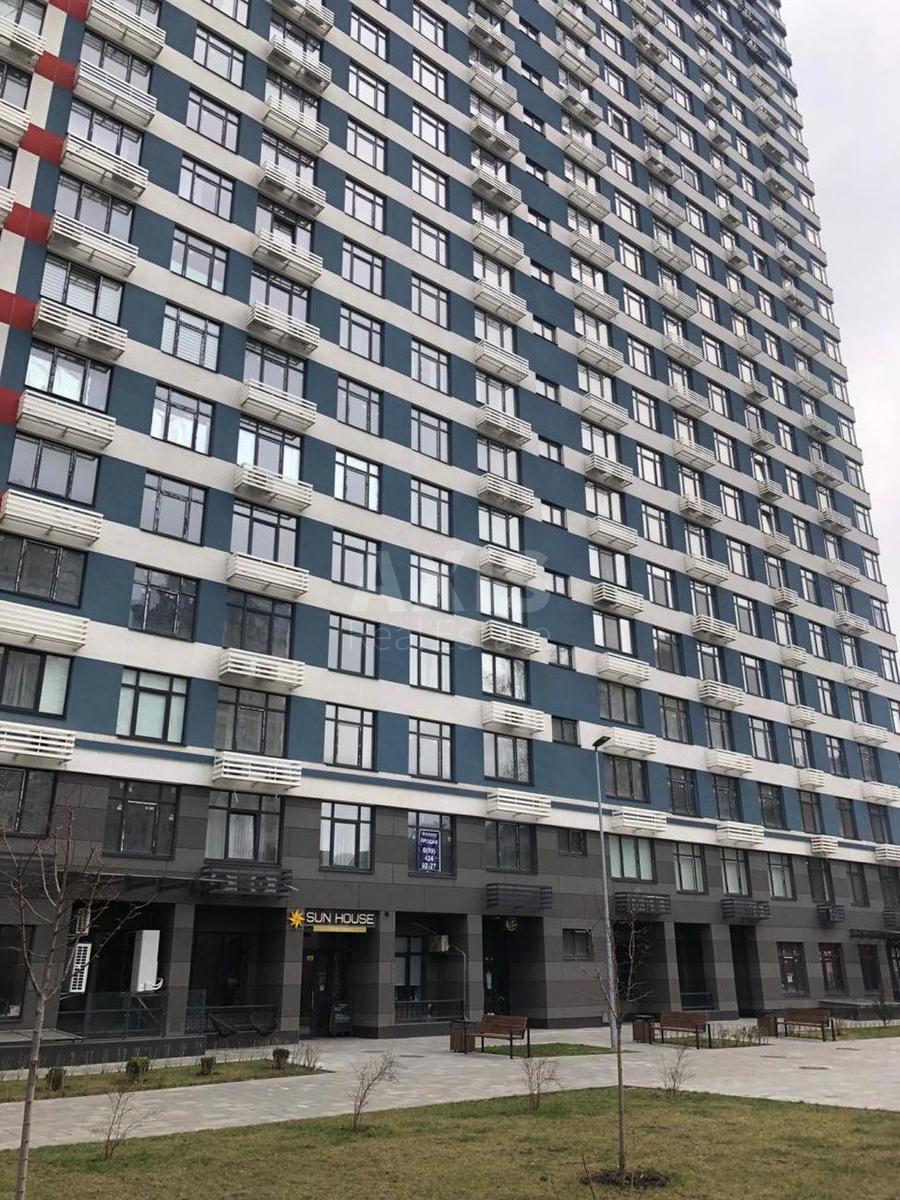1k apartment vul. Sverstjuka Jevgena 45