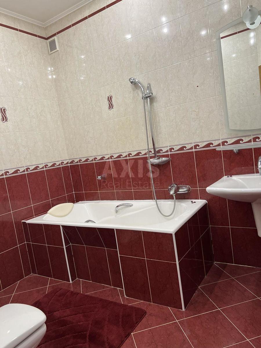 2к квартира ул. Константиновская 223