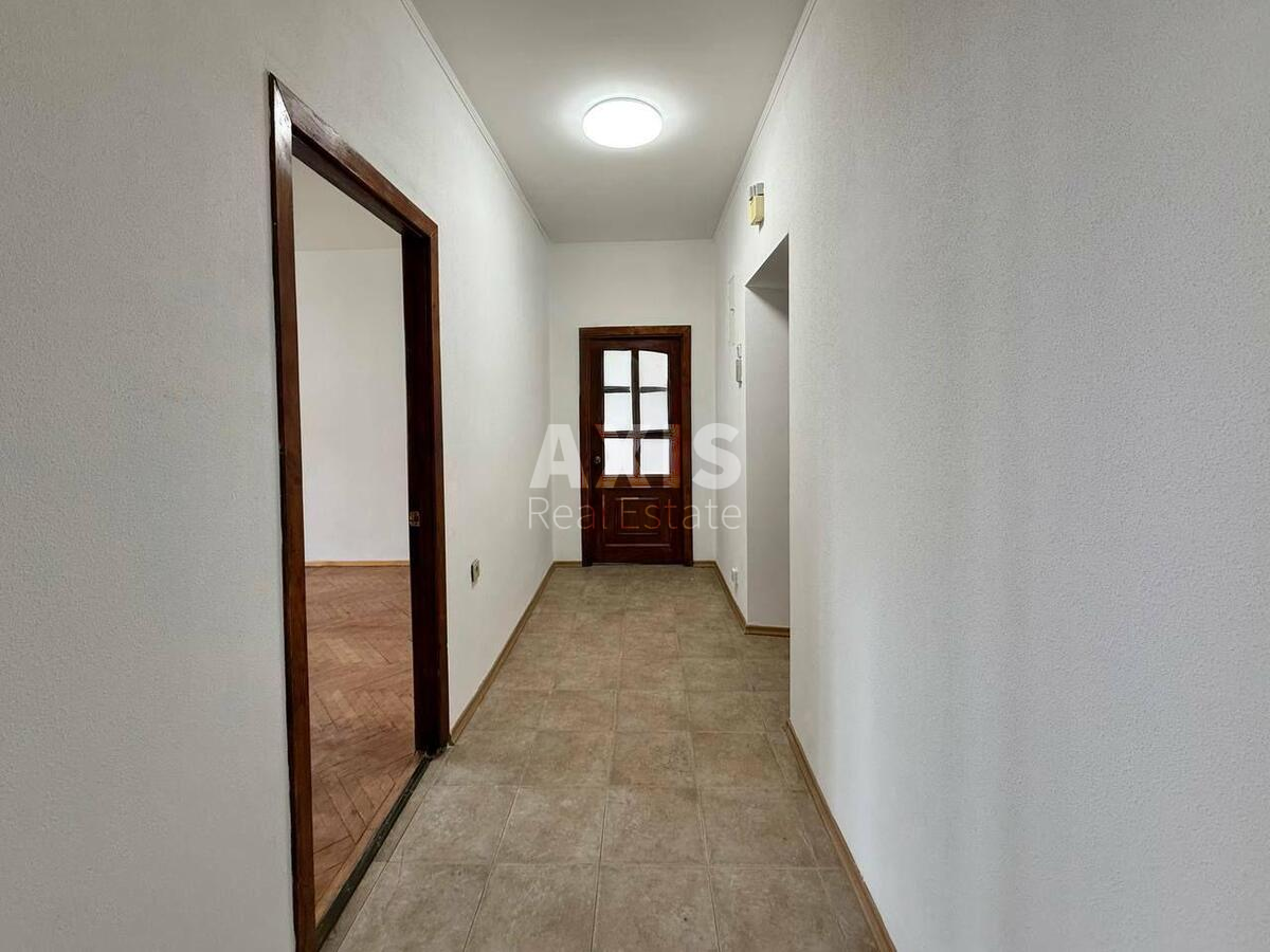 2k apartment uzv. Pechers'kyj 82
