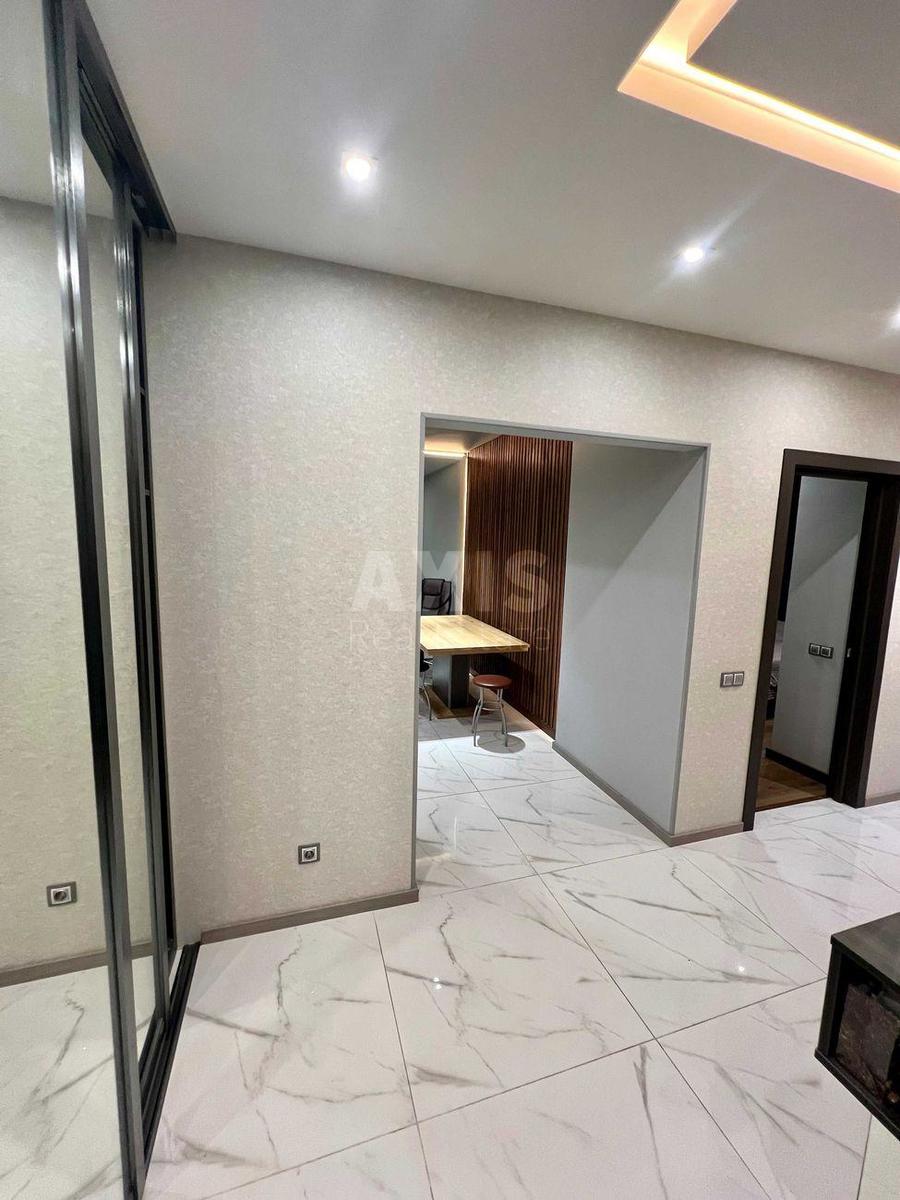 2k apartment pr-t Obolons'kyj 19