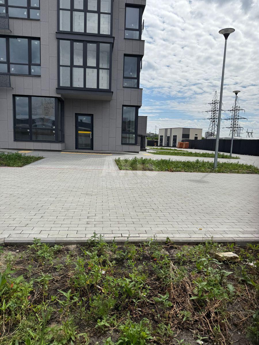 1k apartment vul. Oleksandra Olesja 135833411