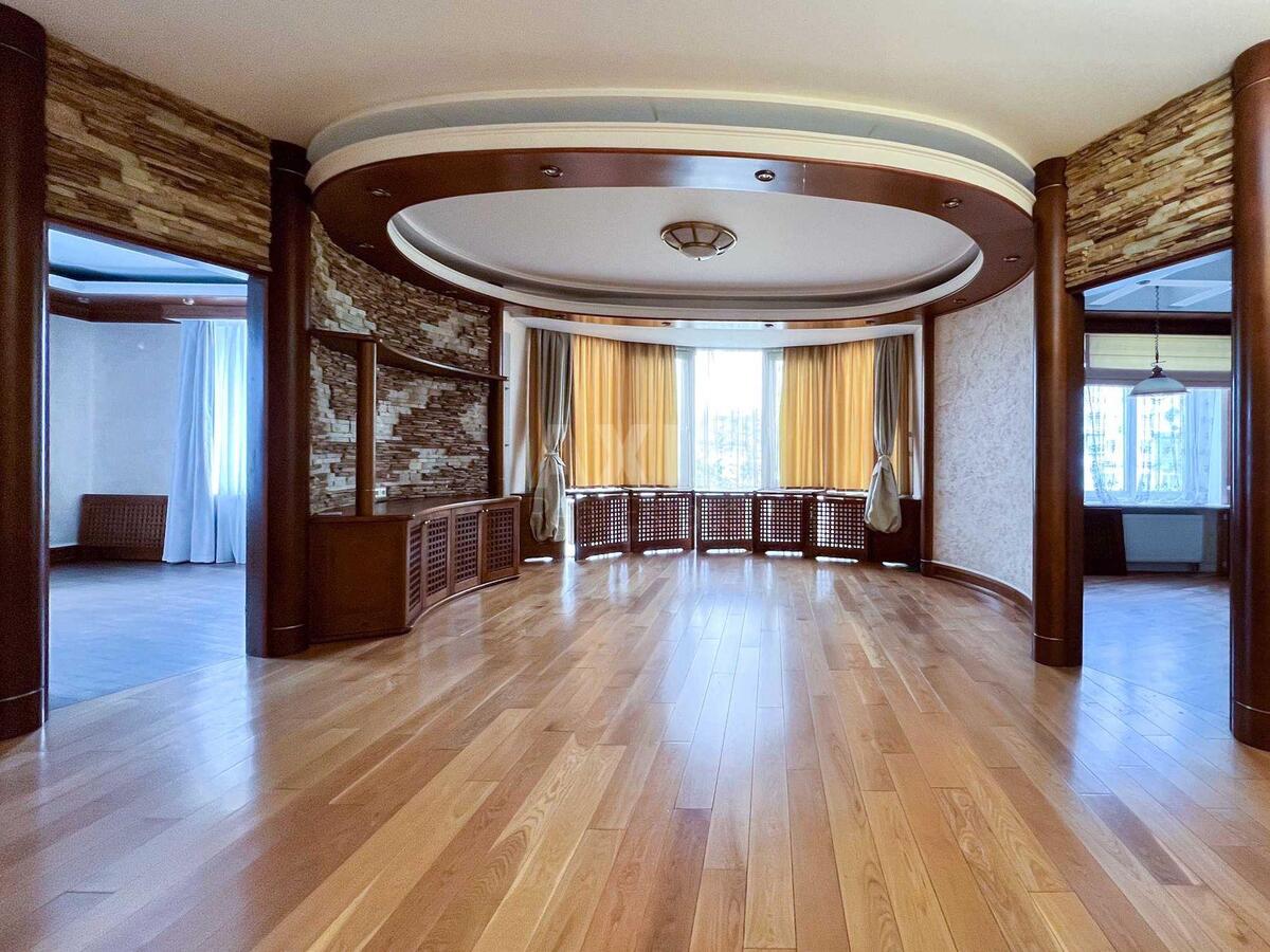 4k apartment vul. Mazepy Ivana 10615912