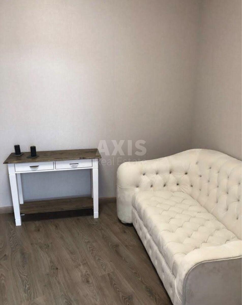 4k apartment vul. Buslivs'ka 126215013