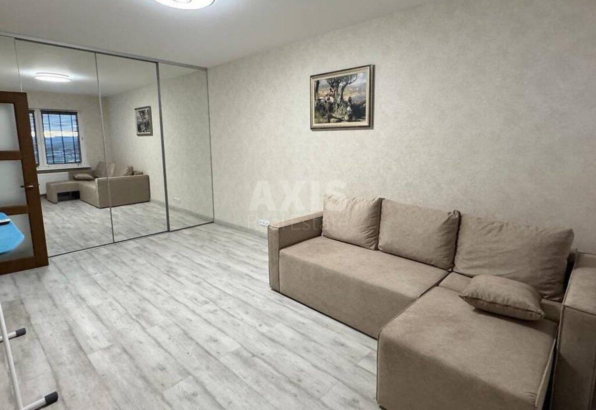 2k apartment vul. Vashhenka Grygorija 14