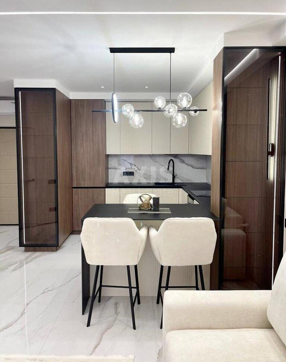 1k apartment vul. Vasyl'kivs'ka 1